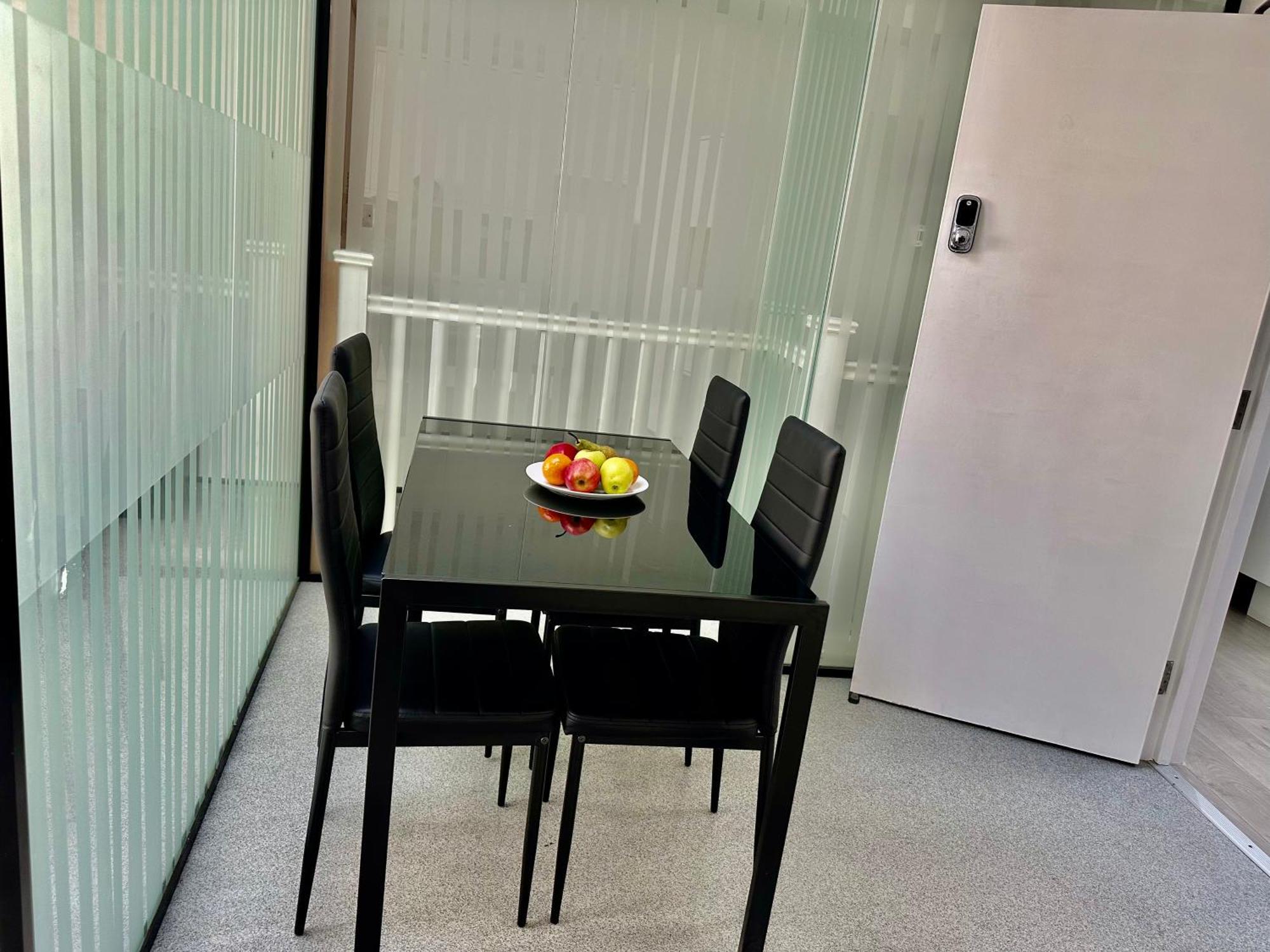 Westferry Two Apartment ลอนดอน ภายนอก รูปภาพ
